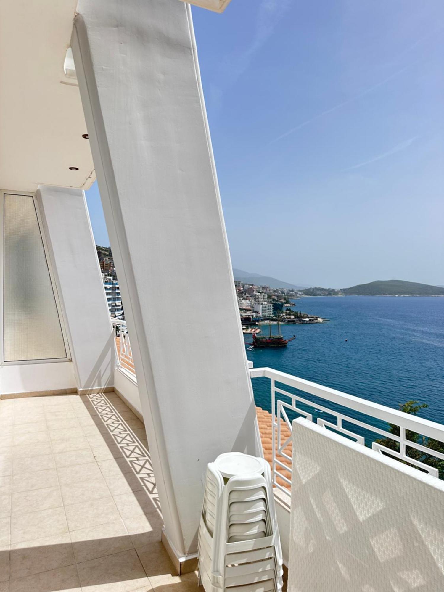 Tini Sea View Apartment Sarandë Exterior foto